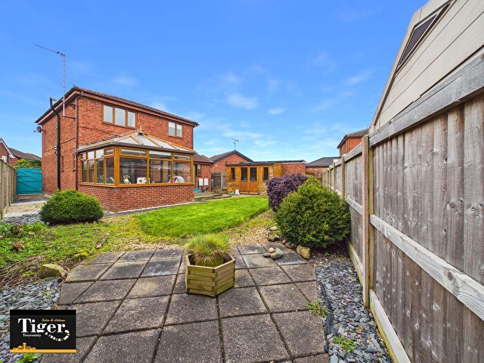 3 Bedroom Detached House For Sale In Brodie Close, Blackpool, FY4