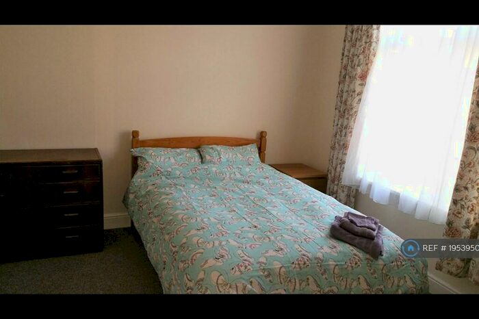 4 Bedroom Terraced House To Rent In Trevor Road, Southsea, PO4