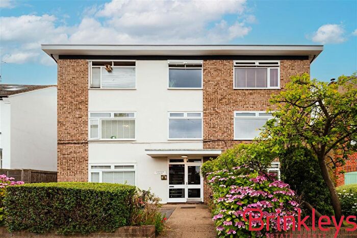 1 Bedroom Flat To Rent In Gwynne Court, Pepys Road, Raynes Park, SW20