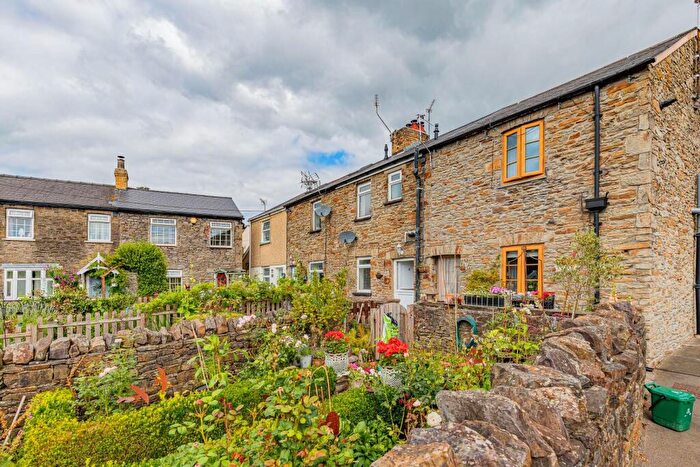 2 Bedroom Cottage For Sale In Church Street, Machen, CF83