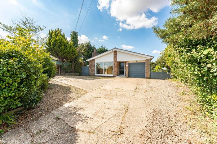 3 Bedroom Detached Bungalow For Sale In School Lane, Gimingham, NR11