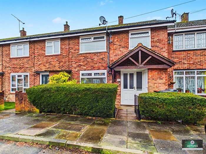 3 Bedroom Terraced House For Sale In Duncton Close, Ifield, RH11