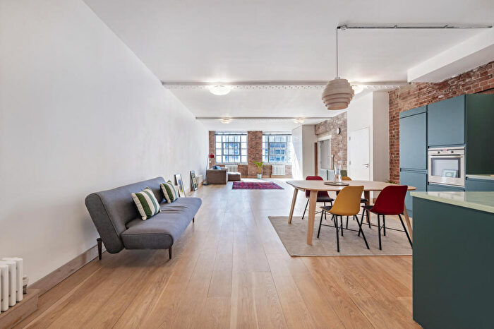 2 Bedroom Flat For Sale In The Factory Ii, Shepherdess Walk, N1