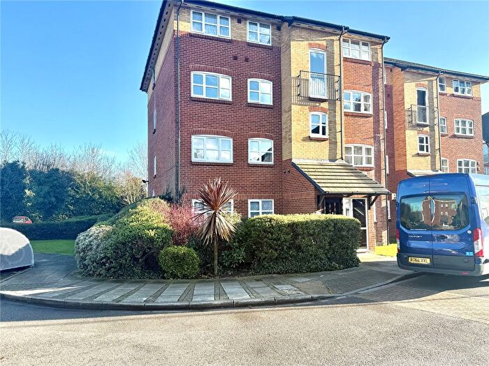 2 Bedroom Flat For Sale In Anderson Close, London, W3