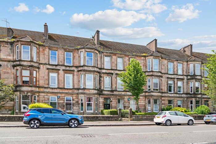 2 Bedroom Flat To Rent In Greenock Road, Paisley, Renfrewshire, PA3