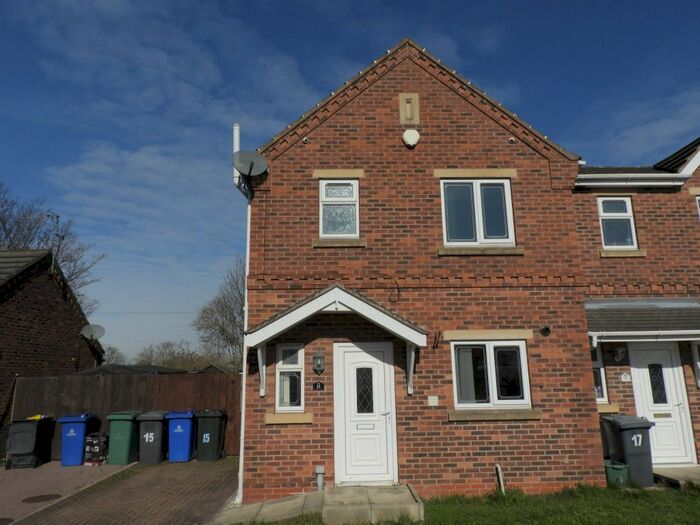 3 Bedroom Terraced House To Rent In Sunnymede View, Askern, Doncaster, DN6