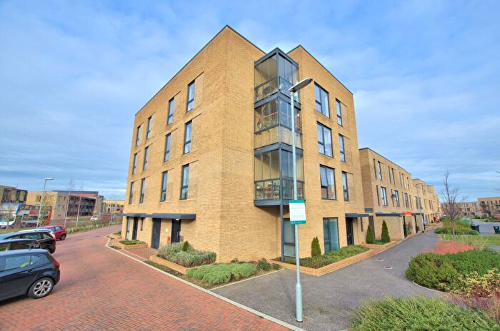 2 Bedroom Flat For Sale In Ellis Road, Cambridge, CB2