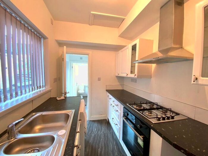 4 Bedroom Terraced House To Rent In **Students** Chamberlain Street, Stoke-on-Trent, ST1