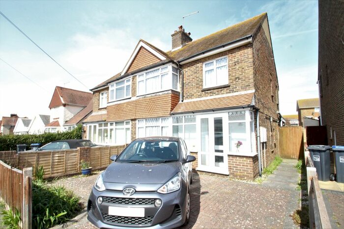3 Bedroom Semi-Detached House To Rent In The Twitten, Southwick, BN42