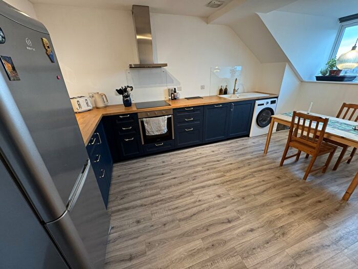 2 Bedroom Flat To Rent In Cabot Court, Gloucester Road North, Filton, BS7