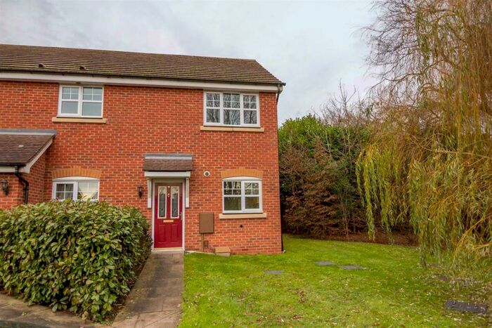 2 Bedroom Maisonette To Rent In Fletcher Walk, Finham, Coventry, CV3