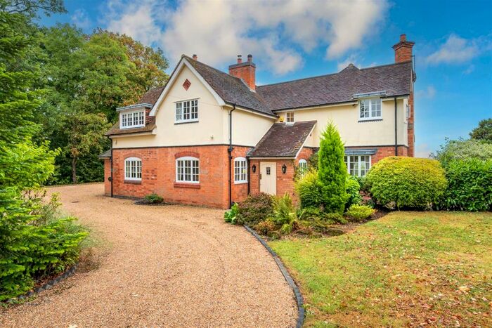 4 Bedroom Detached House For Sale In Rising Lane, Lapworth, Solihull, B94