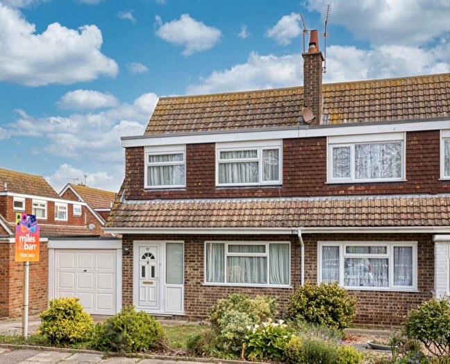 3 Bedroom Semi-Detached House For Sale In The Silvers, Broadstairs, Kent, CT10