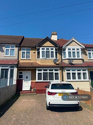 3 Bedroom Terraced House To Rent In Ashen Drive, Dartford, DA1
