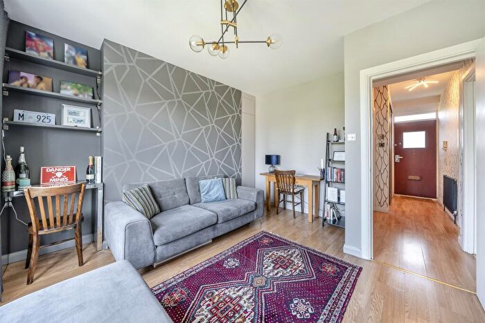 1 Bedroom Flat For Sale In Vauxhall Street, London, SE11