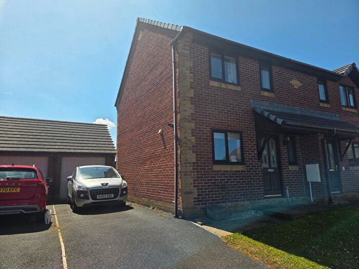 2 Bedroom Semi-Detached House To Rent In Elizabeth Road, Bude, EX23