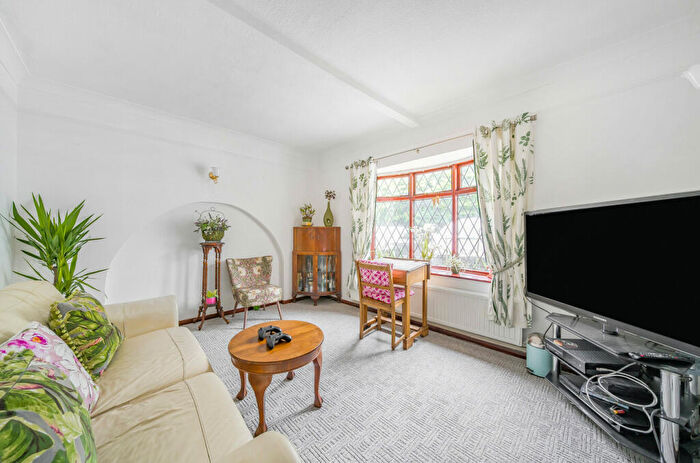 5 Bedroom Detached House For Sale In Guildford Road, Bisley, Woking, Surrey, GU24