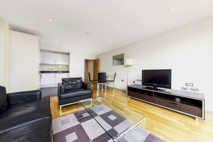 1 Bedroom Apartment To Rent In C Drayton Park, Islington, London, N5