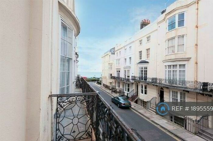1 Bedroom Flat To Rent In Bloomsbury Place, Brighton, BN2