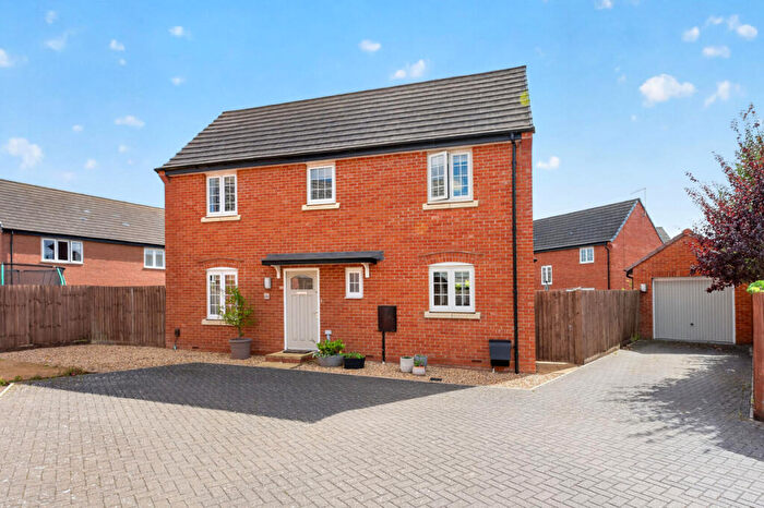 3 Bedroom Detached House For Sale In Buckby Drive, Burton Latimer, NN15