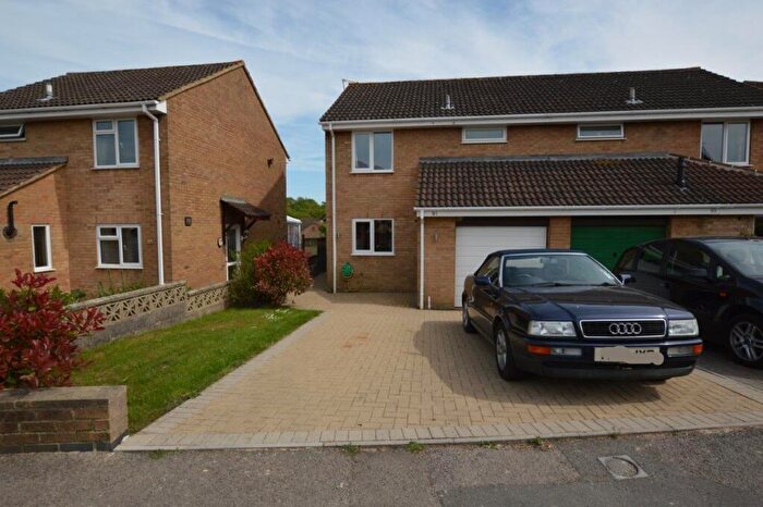 3 Bedroom Semi-Detached House To Rent In Waterford Park, Westfield, Radstock, BA3