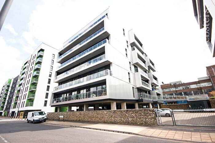2 Bedroom Flat To Rent In Geoffrey Watling Way, Norwich, NR1