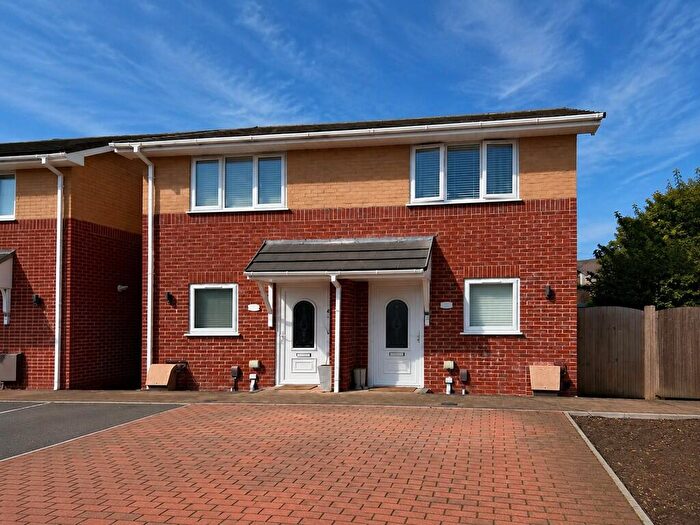 2 Bedroom Semi-Detached House For Sale In Westport Gardens, Hamworthy, BH15