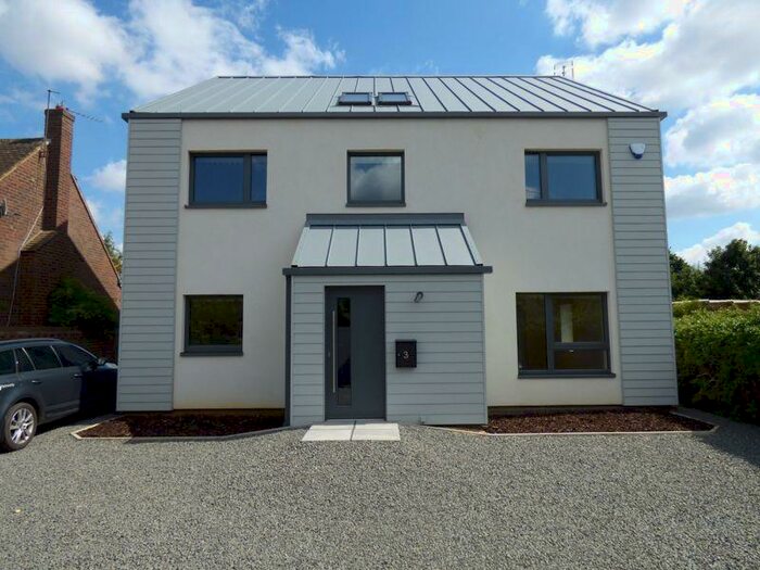 5 Bedroom Detached House To Rent In Orchard Lane, Prestwood, HP16