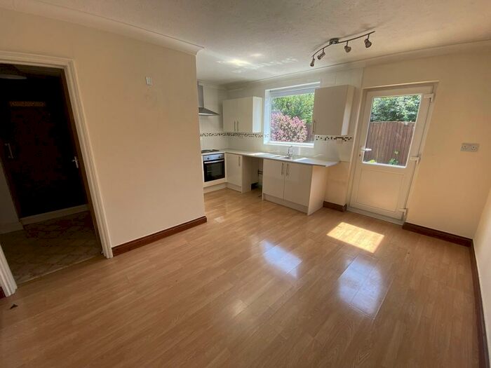 3 Bedroom Terraced House To Rent In Winsover Road, Spalding, PE11