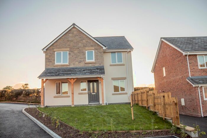 4 Bedroom Detached House For Sale In Cysgod Y Gyrn, Oswestry, Llansilin, SY10