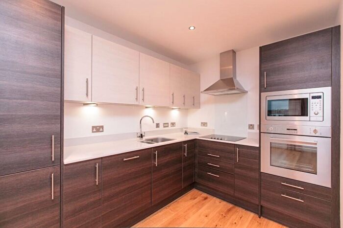 1 Bedroom Flat To Rent In / Brandfield Street, Edinburgh, EH3