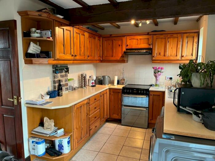 2 Bedroom Cottage To Rent In Fox Covert, Ashby Road, Tamworth, Staffordshire, B79