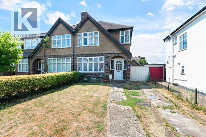 3 Bedroom Semi-Detached House For Sale In Highfield Road, Surbiton, KT5