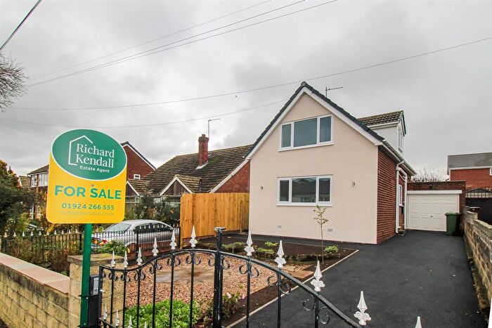 2 Bedroom Detached House For Sale In Towngate, Ossett, WF5