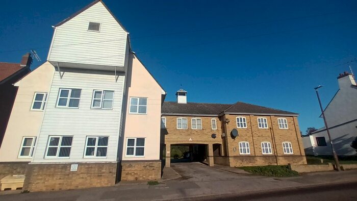 1 Bedroom Flat To Rent In Mill Street, St. Osyth, Clacton-On-Sea, CO16