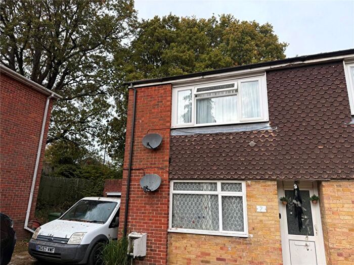 2 Bedroom Flat To Rent In Rutland Way, Southampton, Hampshire, SO18