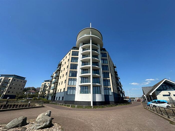 2 Bedroom Flat To Rent In West Quay, Newhaven, East Sussex, BN9
