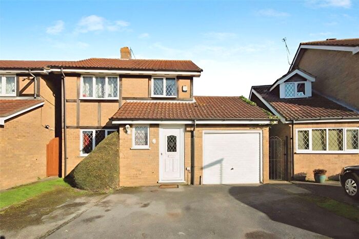6 Bedroom Detached House To Rent In Caddy Close, Egham, Surrey, TW20