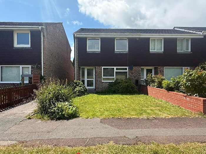 3 Bedroom End Of Terrace House To Rent In Woodhall Way Fareham Unfurnished, PO15
