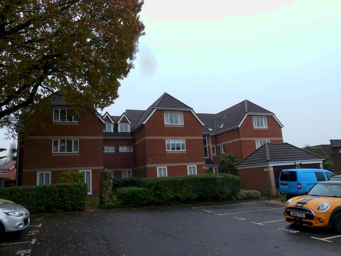2 Bedroom Flat To Rent In Cobbett Road, Southampton SO18