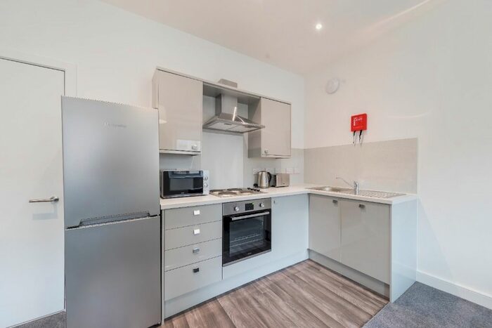 2 Bedroom Flat To Rent In East Fountainbridge, Tollcross, Edinburgh, EH3