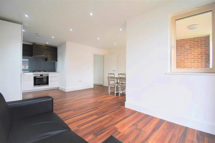 1 Bedroom Flat To Rent In Station Road, Hendon NW4