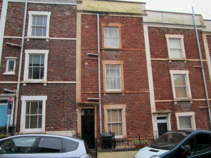 1 Bedroom Flat To Rent In Ambra Vale East &ndash; Top, BS8