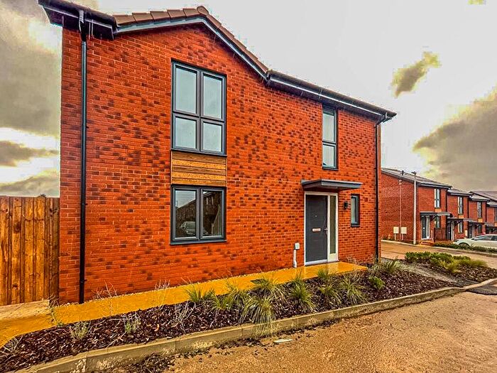 3 Bedroom Semi-Detached House To Rent In Crop Leaze, Stoke Gifford, Bristol, BS34