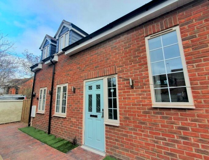 1 Bedroom Semi-Detached House To Rent In Abingdon, Oxfordshire, OX14