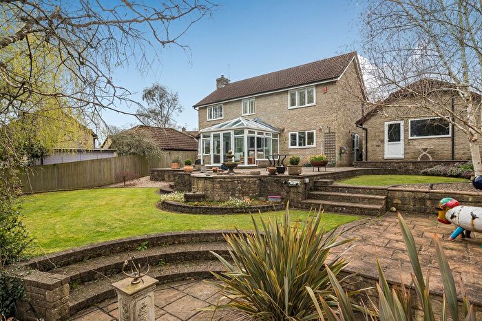 4 Bedroom Detached House For Sale In Claremont Gardens, Hallatrow, BS39