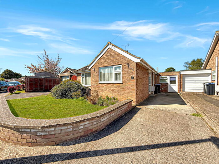 2 Bedroom Detached Bungalow For Sale In Springfield Road, Rowde, Devizes, SN10