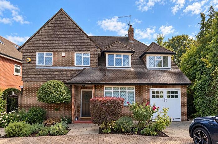 4 Bedroom Detached House For Sale In High Beeches, Gerrards Cross, Buckinghamshire, SL9