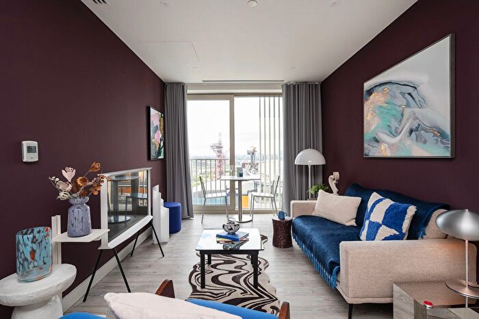 1 Bedroom Flat To Rent In Westfield Avenue, Stratford, London, E20