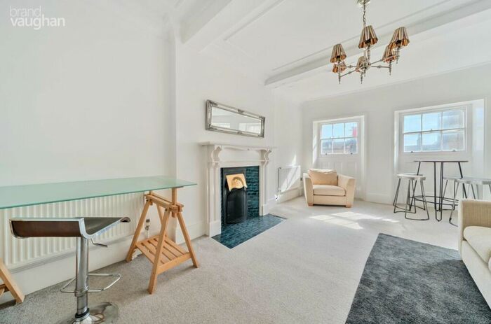 1 Bedroom Flat To Rent In Grafton Street, Brighton, East Sussex, BN2